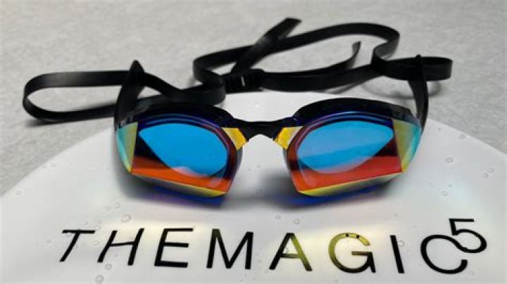 Magic 5 Swim Goggles Are The Wave of the Future