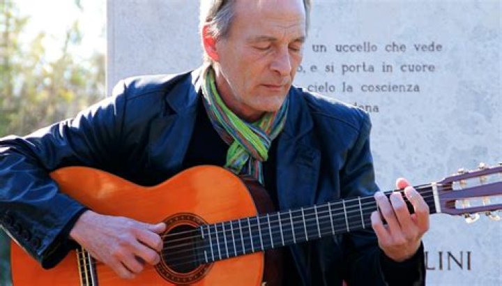 Marco Occhetti, morto a 62 anni l'ex voce dei 'Cugini di campagna'