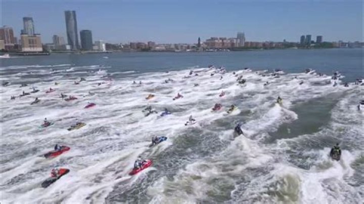 MatatanesRT_NYC Jetski Invasion 2017 YouTube