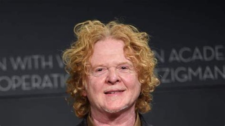 Mick Hucknall Net Worth 2024 Wiki, Married, Family, Wedding, Salary