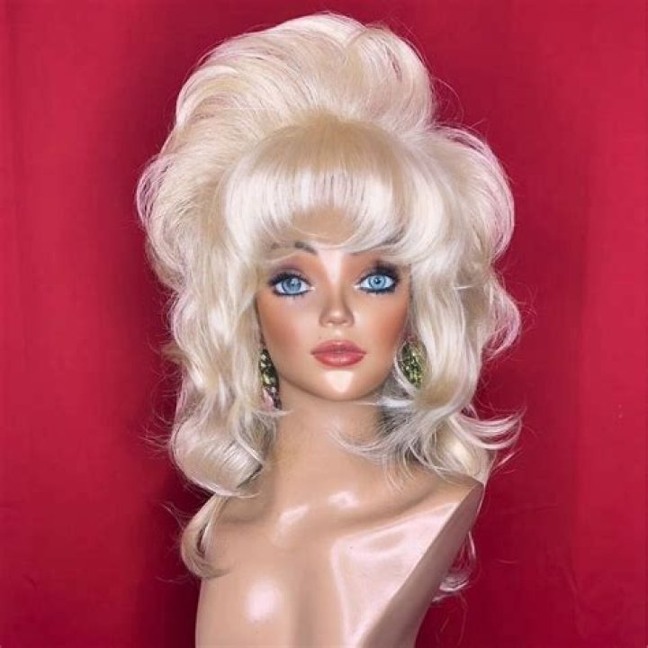 Miss Dolly Dolly parton wigs, Hair styles, Short hair styles