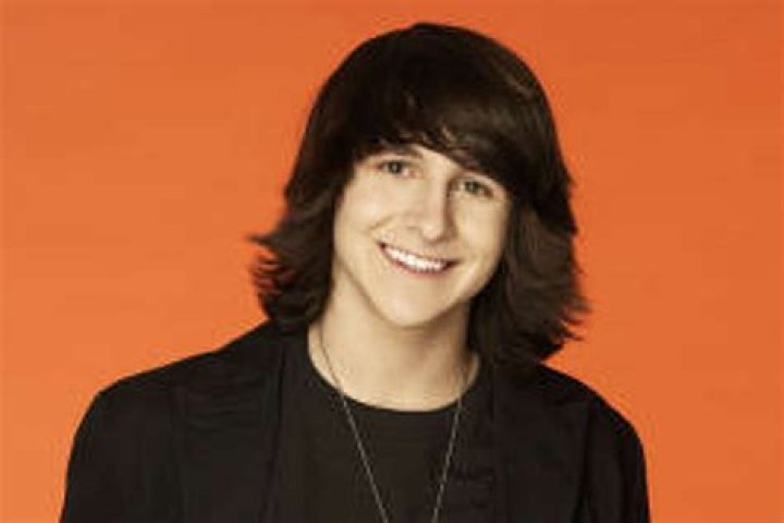 Mitchel Musso takes center stage on turkey day Houston Chronicle