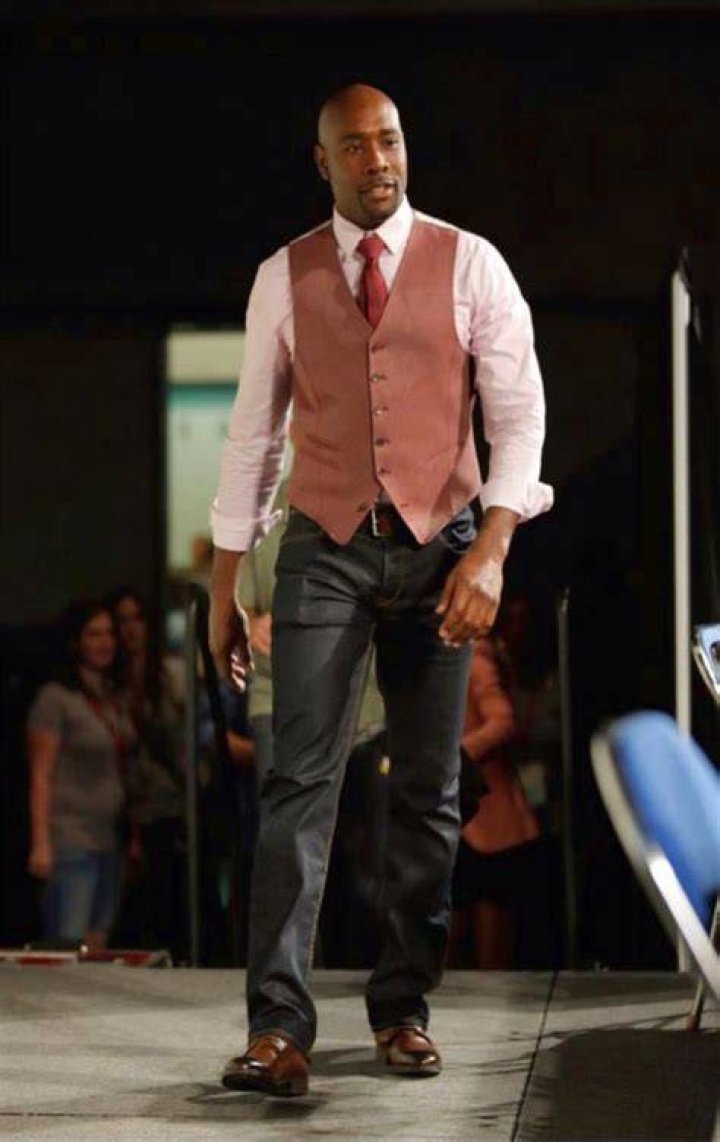 MORRIS CHESTNUT Tall men fashion, Well dressed men, Stylish men