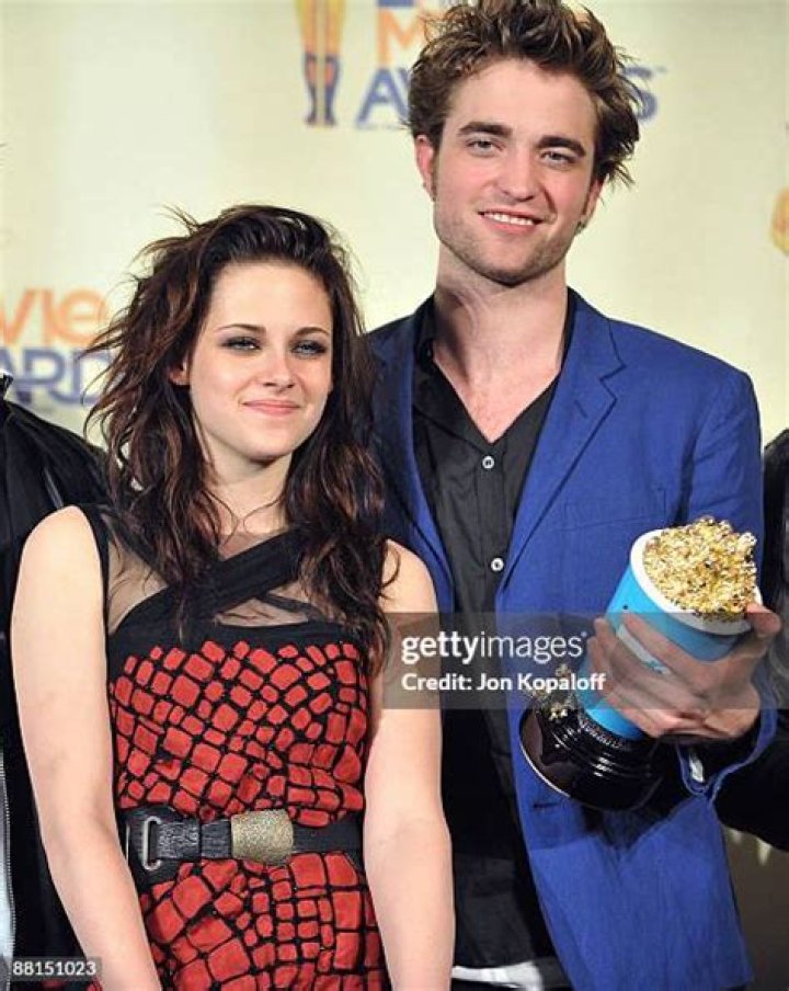 NEW/Old Robert Pattinson MTV First Pic From 2012 Cosmopolis Promo