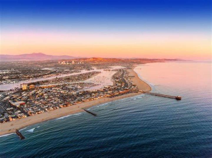 Newport Beach's Lido Marina Village Scores Jenni Kayne and Blue