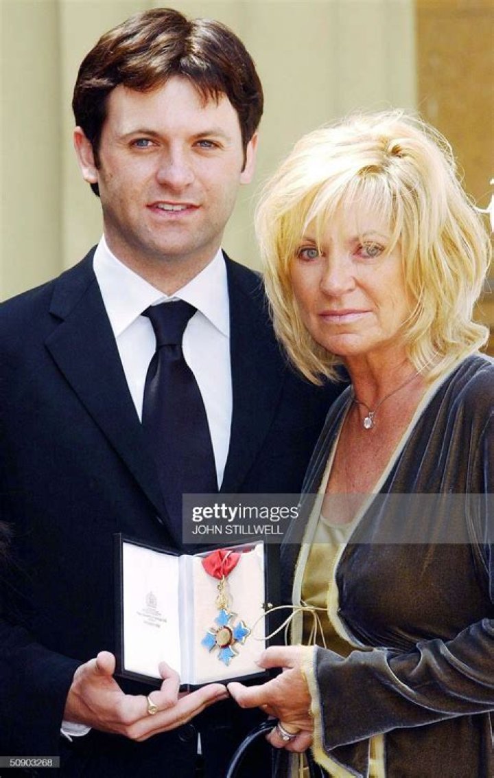 News Photo Adam and Yvonne Gibb, the son and widow of the... Bee