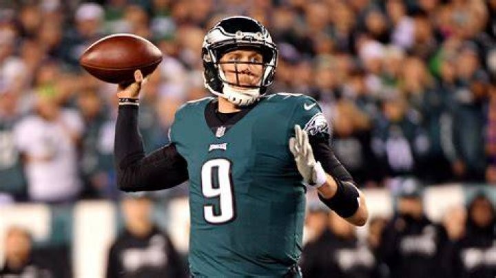 Nick Foles' Wife, Tori, Speaks About Disease & Health