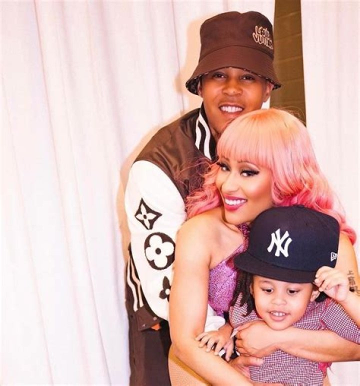 Nicki Minaj & Petty Get Loved Up & Cute for a Date Night