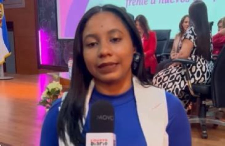 Nikauly de la Mota el tiempo de los pol&iacute;ticos que se venden est&aacute; pasando