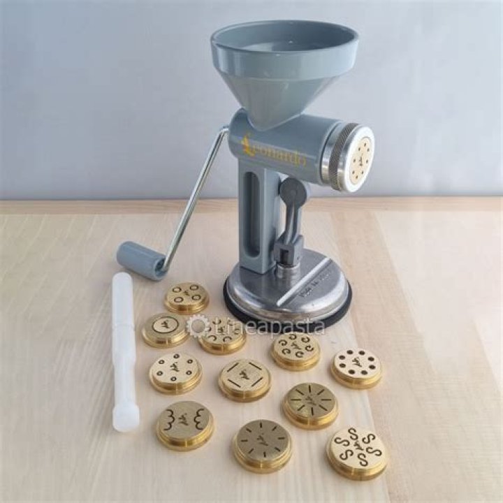 Noodlecraft Pasta extruder, Pasta, Sbs food