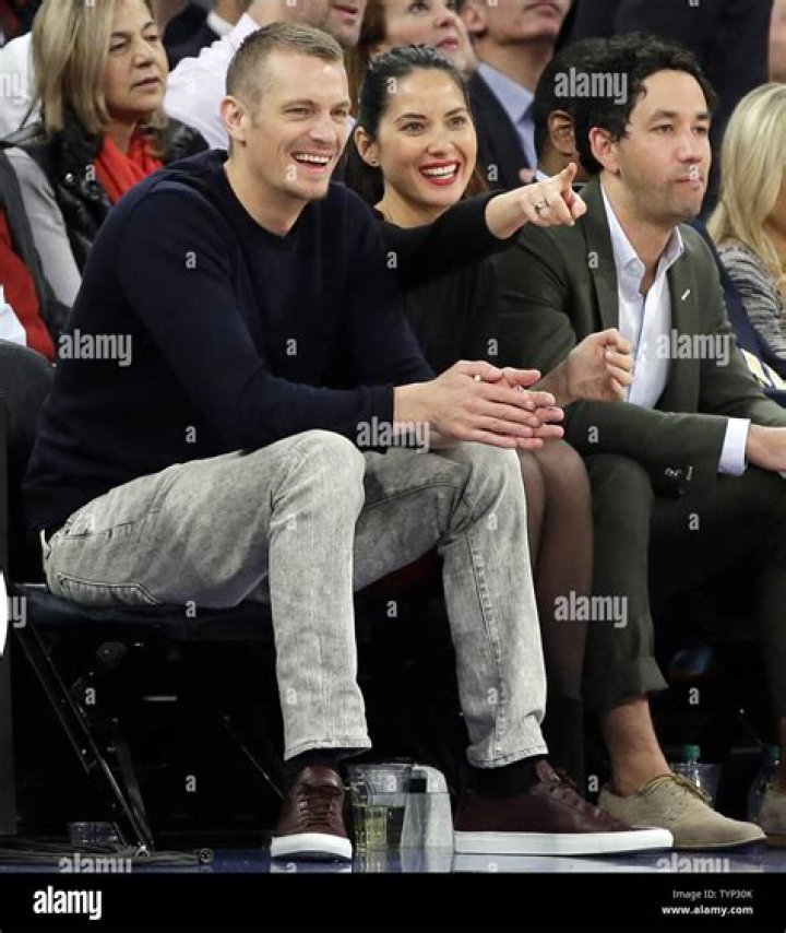 Olivia Munn and Joel Kinnaman Photos Photos The Cinema Society