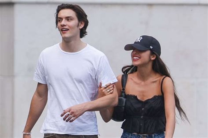 Olivia Rodrigo Shares a Kiss with New Boyfriend Adam Faze