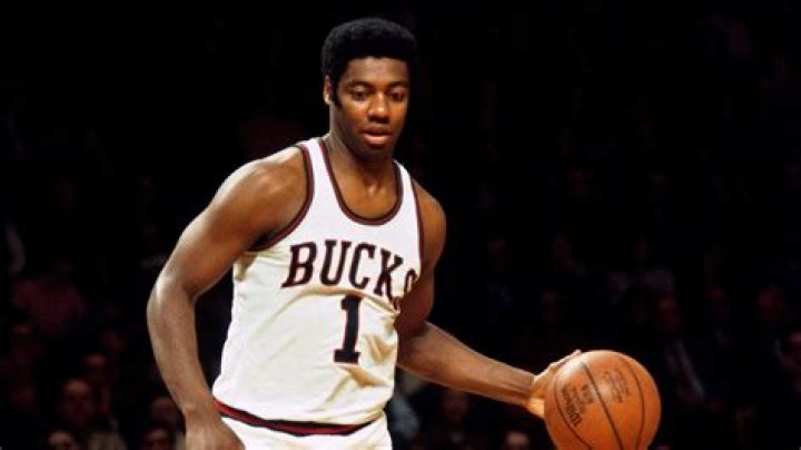 Oscar Robertson's legacy much greater than tripledoubles