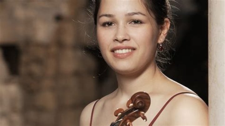 Ospa traz ao Brasil Helena Berg, violinista da Filarmônica de Berlim