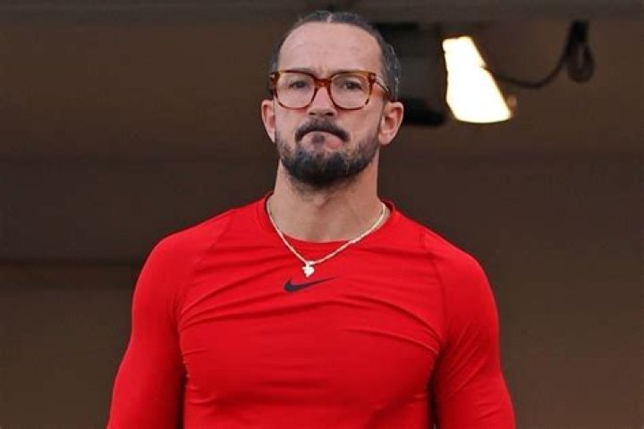 Pastor Carl Lentz spotted out with his family after affair revelation