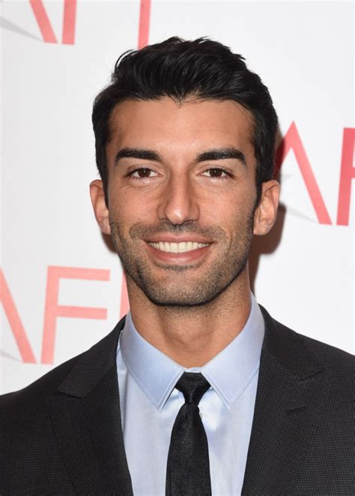Picture of Justin Baldoni