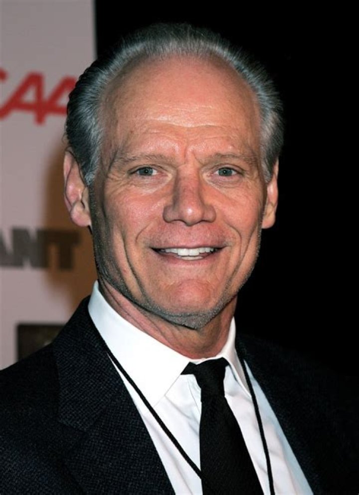 Poze Fred Dryer Actor Poza 7 din 14 CineMagia.ro
