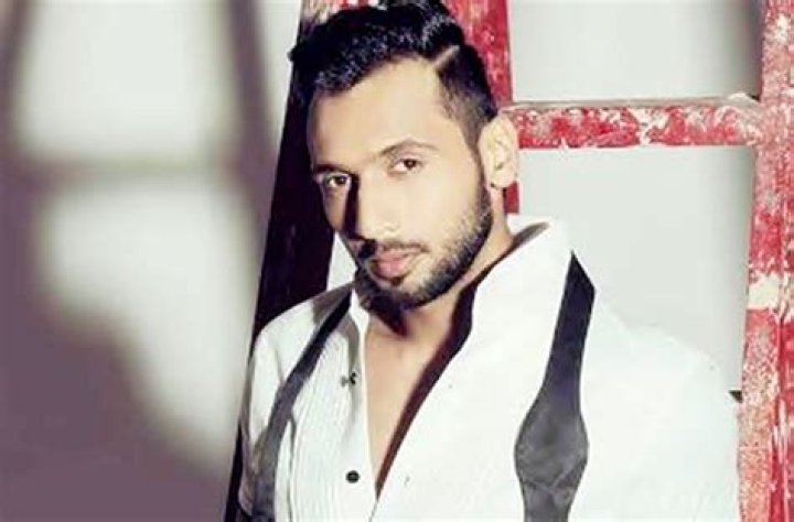 Punit Pathak Biography, Height, Weight, Age, Movies, Wife, Family