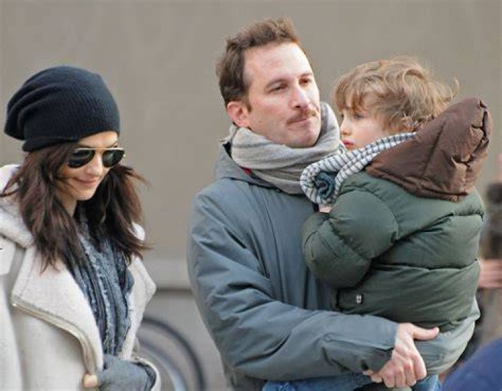 Rachel Weisz & Darren Aronofsky United Front for Henry Photo 2508362
