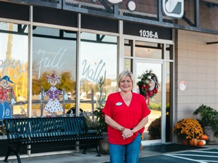 Remembering Hill &mdash; local business legend and mother of an NBA