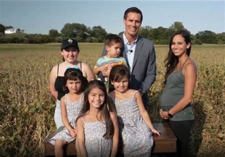 Republican Jesse Sullivan documents Illinois residency &mdash; says claim of