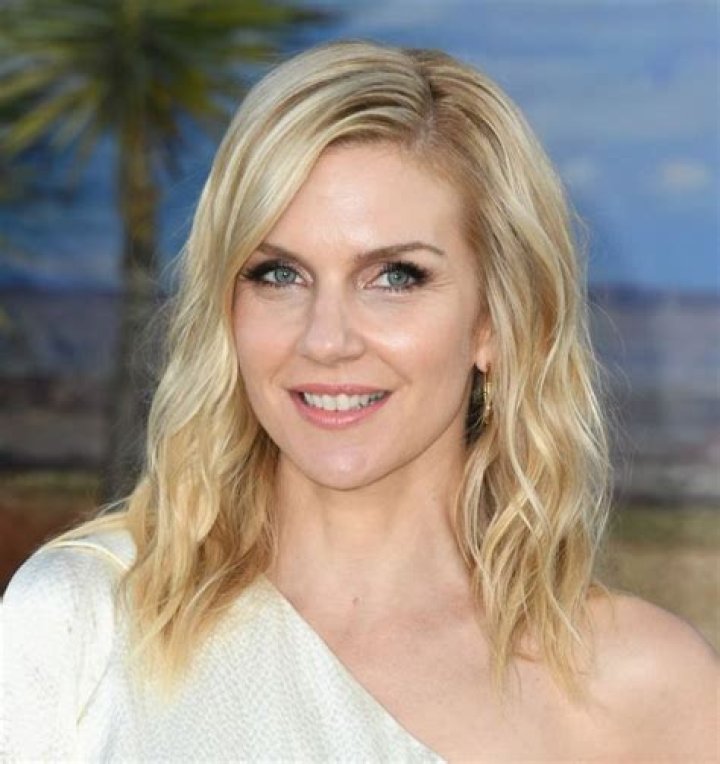 Rhea Seehorn Net Worth, Biography, Affairs, Awards & Lifestyle Rhea