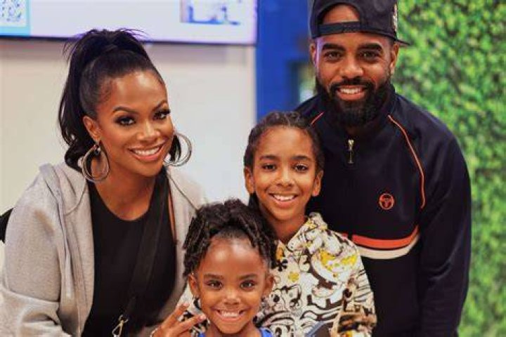 RHOA Kandi Burruss Reveals Son&rsquo;s Name + Shares More Photos&hellip; Straight