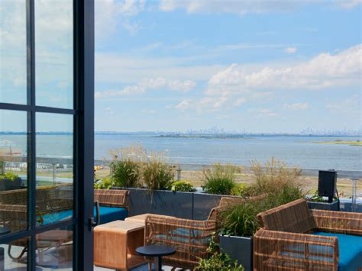 Rockaway Hotel ready for ‘fresh start,’ offering live music and events