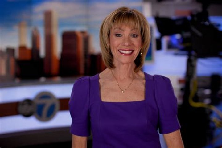 Roz Varon Naperville magazine