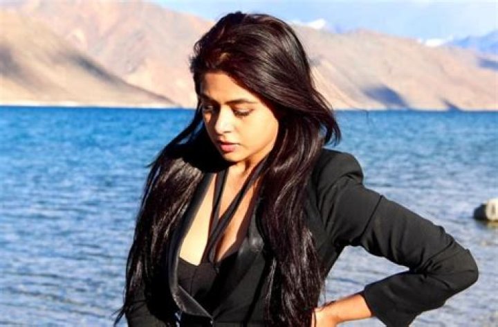 Sakshi Benipuri Photos (5) MixIndia