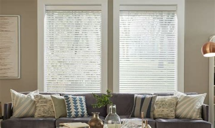 Serena Smart Wood Blinds Automatically Tilt Through the Day