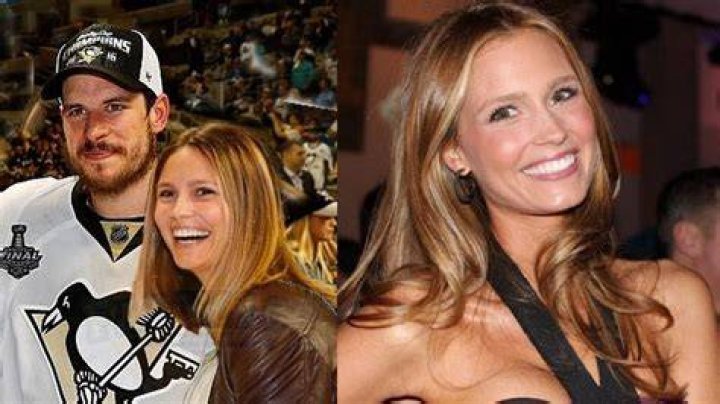 Sidney Crosby family longterm girlfriend, parents, sibling Familytron