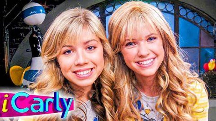 Sisters mccurdy, Melanie