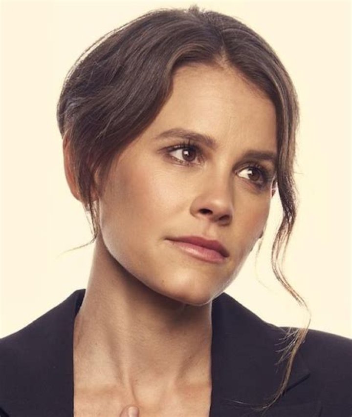 Sosie Bacon Movies, Bio and Lists on MUBI