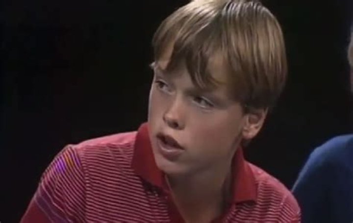 Surreal video of a young Erik ten Hag talking to Johan Cruyff about how