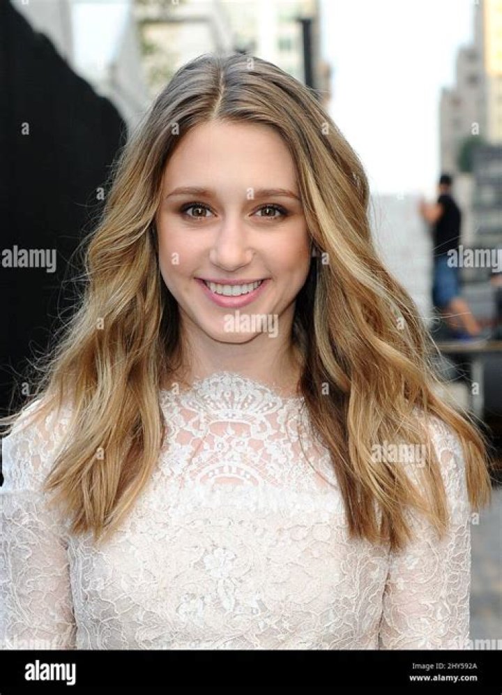 Taissa & Vera Farmiga Pictures, Photos & Images IMDb Vera farmiga