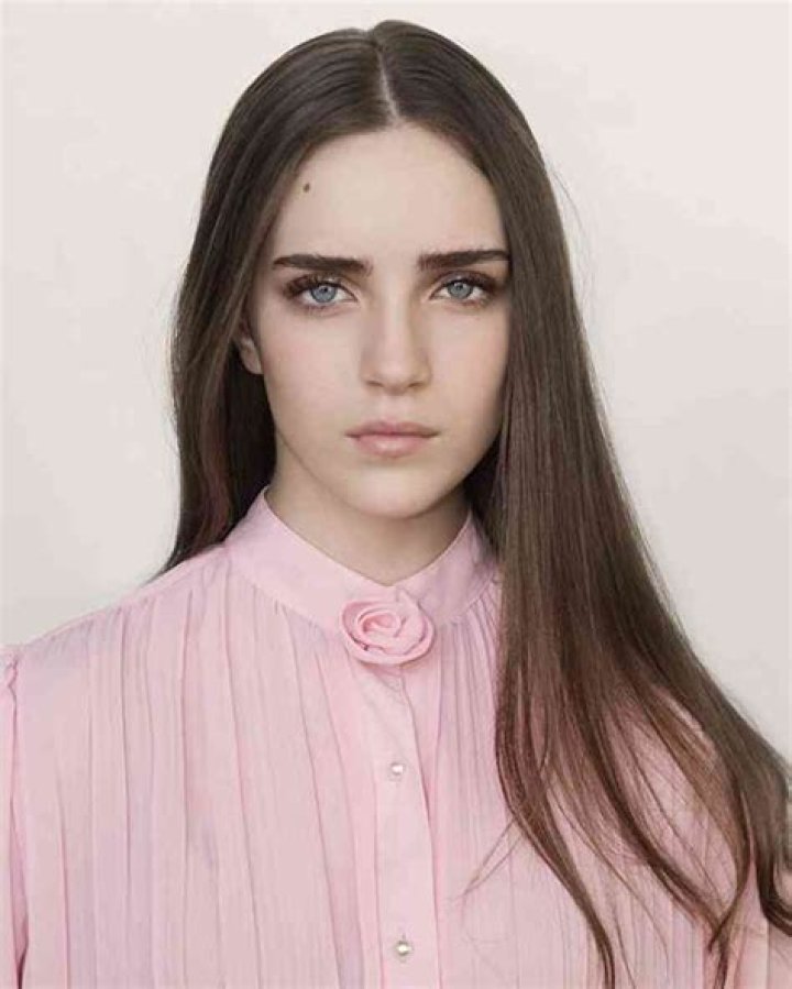 Talia Ryder Height, Age, Net Worth, Affair, Career, and More