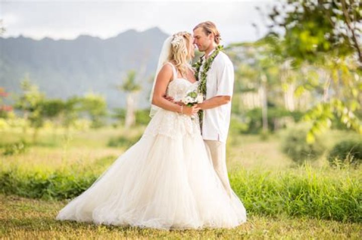 The Beautiful Hawaii Wedding of Soul Surfer Bethany Hamilton