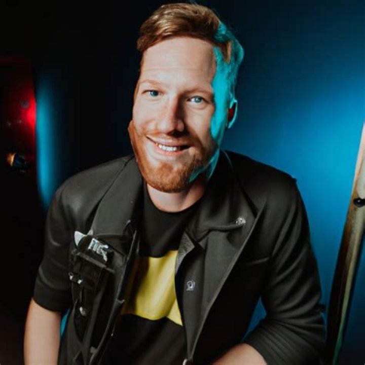 The lead singer of Imagine Dragons is jacked and more star snaps Page Six