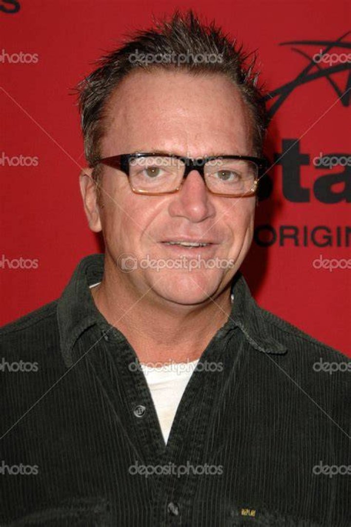 Tom Arnold Biography Childhood, Life Achievements & Timeline