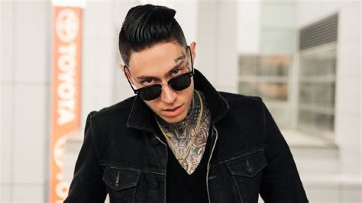 Trace Cyrus Rants At 'Miserable Girls' Who Reported Racy Photo Of His