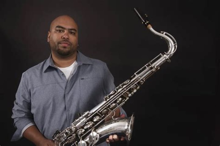 Troy Roberts Performs Live on South Florida Arts Beat WLRN