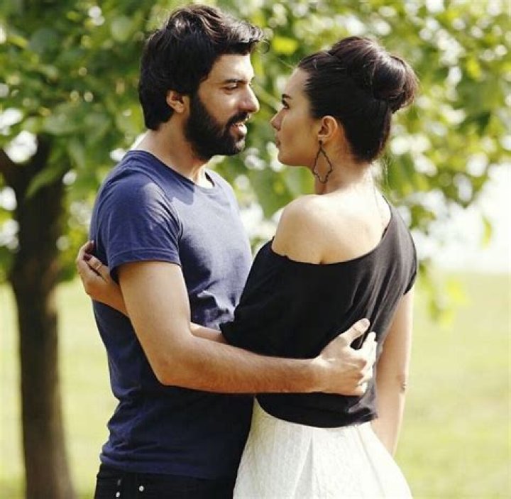 Tuba Buyukustun as Elif in the Turkish TV series KARA PARA ASK, 2014