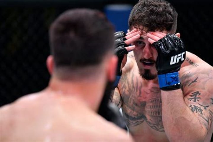 UFC super prospect Tom Aspinall visualizes a route to the heavyweight