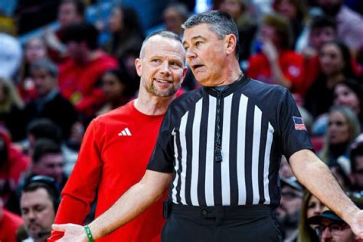Uncover The Secrets Of College Basketball With Pat Kelsey Wiki