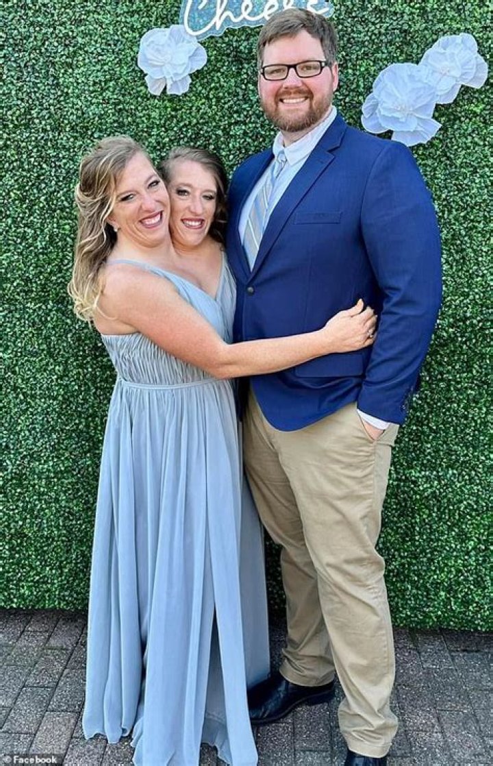 Unveiling The Secrets Behind Rose McIver's Marriage To George Byrne: Age And Beyond