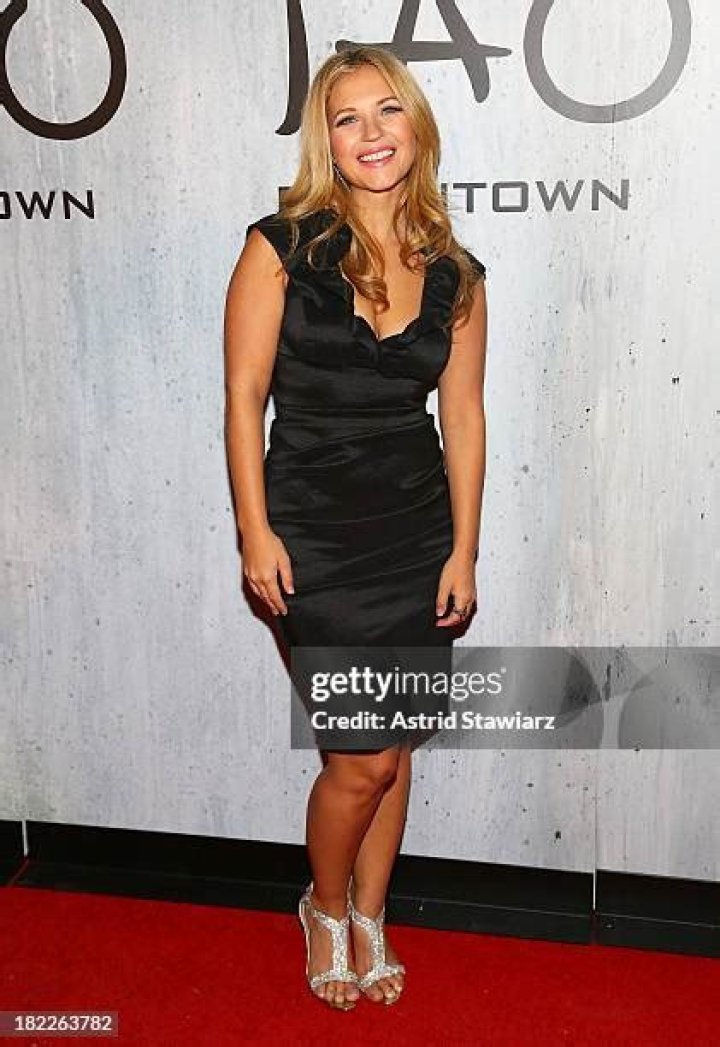 Vanessa Ray's Bipolar Disorder Went Untreated as a Teen Because Her