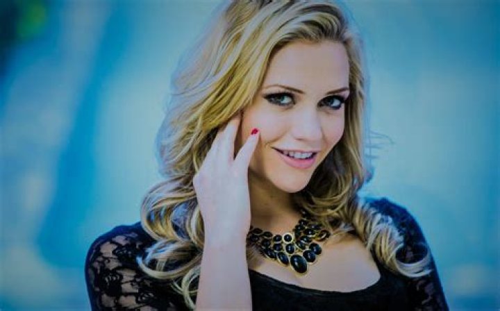 Wallpaper Mia Malkova, model, women, actress, pornstar, portrait