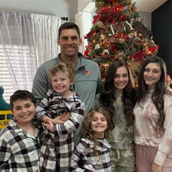 Wally Szczerbiak NBA, Family, Wife & Net Worth Biography
