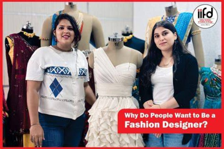 Want To Be A Fashion Editor? Here's What You Should Know HuffPost